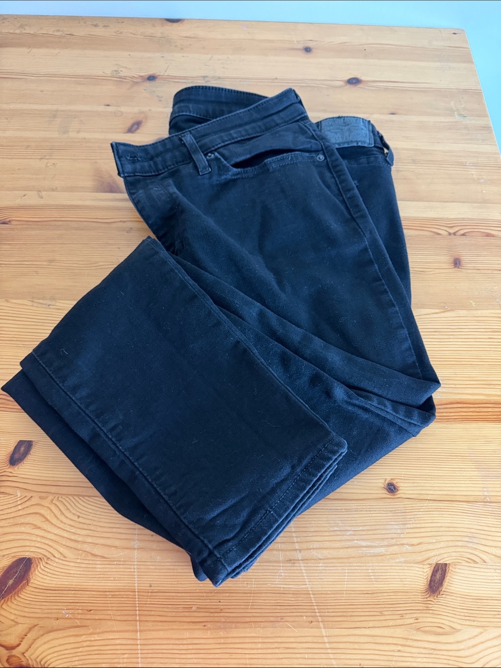 Levi's Straight Leg Black Women's Jeans